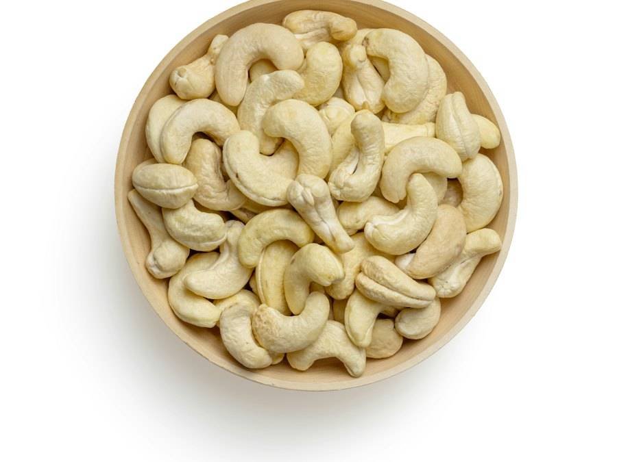 Whole cashew nuts in a bowl